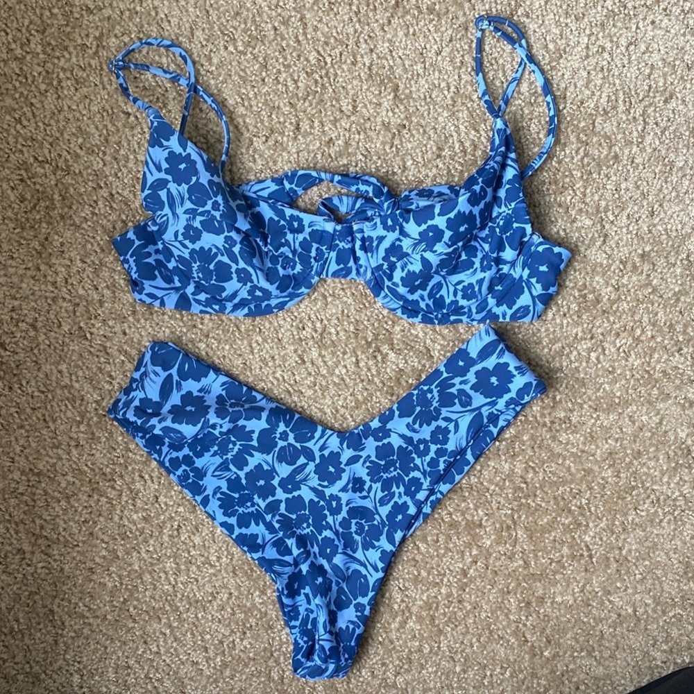 Skatie Blue floral bikini set - medium